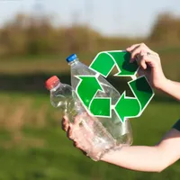 Aparate de reciclat sticle de plastic și sticlă în mediul rural. Cât de mult se reciclează  Foto: Freepik (fotografie cu caracter ilustrativ)