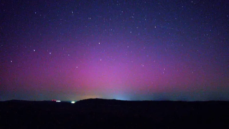 FOTO Noaptea persiedelor: Fenomen straniu, noaptea de 12 august pe cerul României - Foto: Meteo Plus / Robert Arnold, Iosiv Botnariu