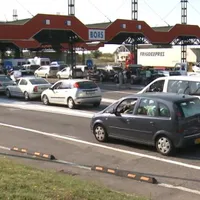 Procurorii au descins la Vama Borș. FOTO: Facebook