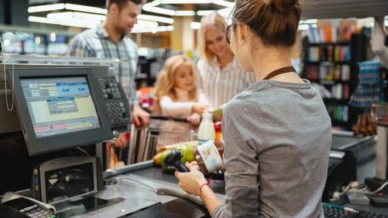 Un lanț de supermarketuri cunoscut în România își închide mai multe magazine Foto: Freepik.com - rol ilustrativ