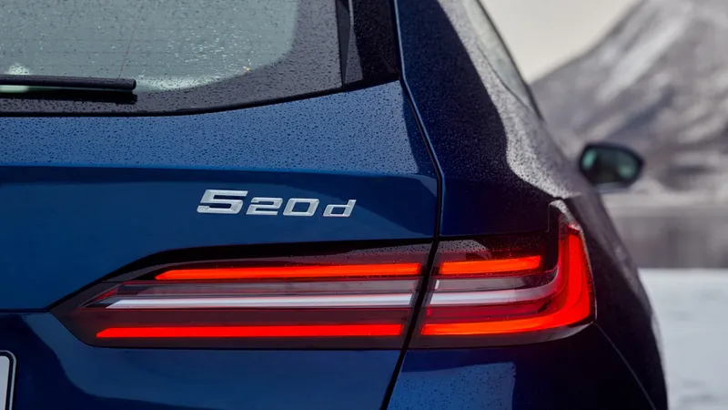 Povestea românului din Câmpulung Moldovenesc ajuns la 34 de ani șeful motoarelor pentru BMW Seria 5 - Foto: BMW