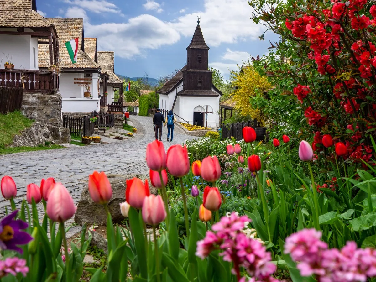 Românii "cuceresc" Ungaria, casă cu casă. Prețurile au crescut de la 1.000 la 20.000 de euro - Foto: Profimedia images - Caracter ilustrativ
