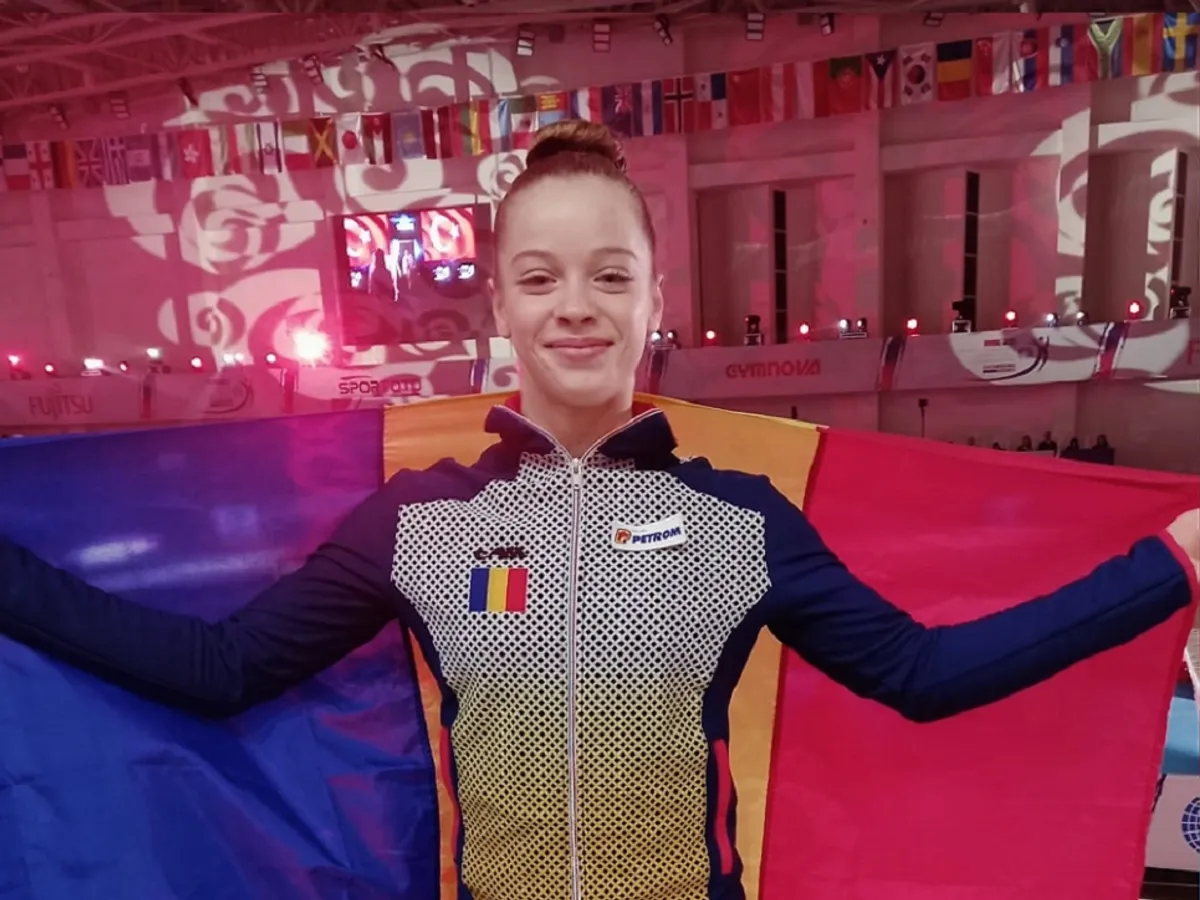 Gimnasta Alexia Gabriela Vănoagă Foto: facebook/ FANI Octavian BELU si Mariana BITANG