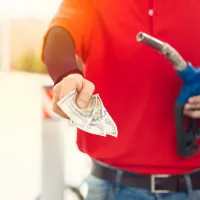 Dacă barilul ajunge 125 $, economia României ajunge într-o zonă de Cod Roşu - Foto: Freepik (imagine cu rol ilustrativ)