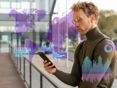 Bărbat pe telefon Foto: Freepik (rol ilustrativ)