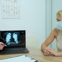 O tuse banală poate ascunde multe boli. Un medic pneumolog explică simptomul comun dar înșelător - Foto: Freepik (Imagine cu rol ilustrativ)