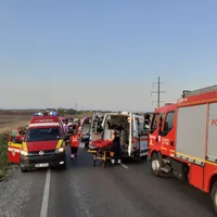 VIDEO Accident grav în Suceava: doi șoferi au murit și opt persoane au fost rănite, din care 2 copii Foto: ISU Suceava