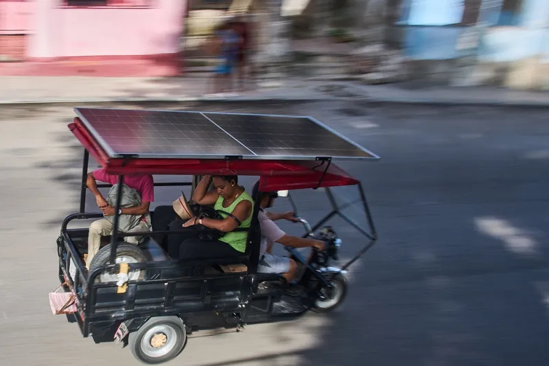 Tricicetă electrică &icirc;n Cuba
