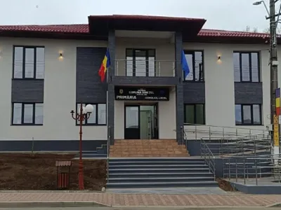 Primărie Sirețel - Foto: FB