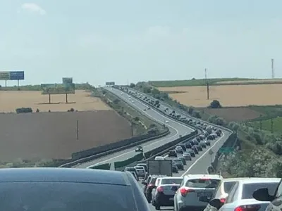 Trafic de coșmar pe Autostrada Soarelui după ce turiștii au plecat de pe Litoral Foto: Facebook