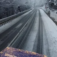 Iarnă în toată regula, în mare parte din România. Drumuri înzăpezite, vânt puternic, inundații - Foto: Facebook/Directia Regionala de Drumuri si Poduri Buzau