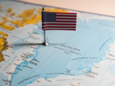 „Tăceţi din gură”. Apropiat al lui Donald Trump, răbufnire la adresa liderilor europeni pe tema Groenlandei: „M-am săturat”