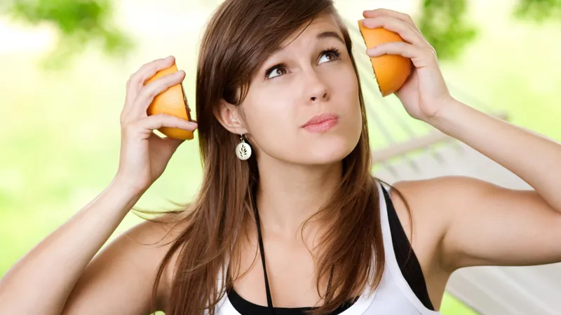 Piersicile, fructele de sezon care curăță colonul și sunt pline de vitamina A. Le bei mai mult - Foto: Freepik (imagine cu rol ilustrativ)