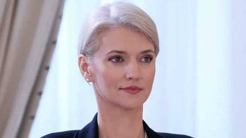 Gorghiu: Sunt aproape 23.000 de dosare - Foto: Facebook/Alina Gorghiu