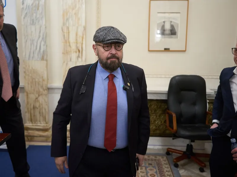 Piedone, pus sub acuzare de DNA pentru corupție. Noi audieri, la ora 17.00 - foto: Profimedia Images