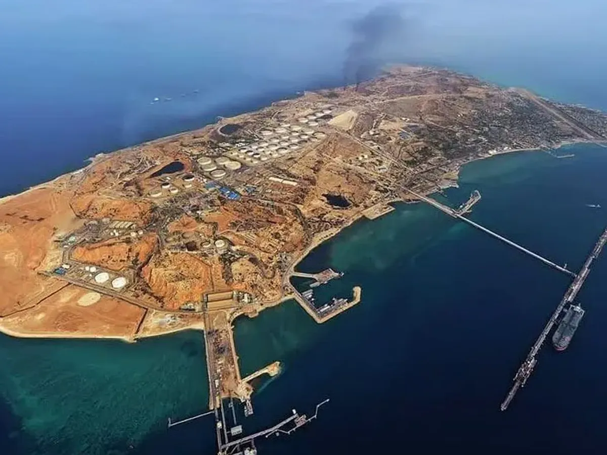 SUA au început bombardamentele asupra Iran. Atacă din nou ținte militare de pe insula Kharg