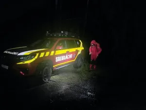 Noapte de coșmar, pentru 9 copii minori. Au plecat singuri în Munții Rodnei și s-au rătăcit - Foto: News.ro