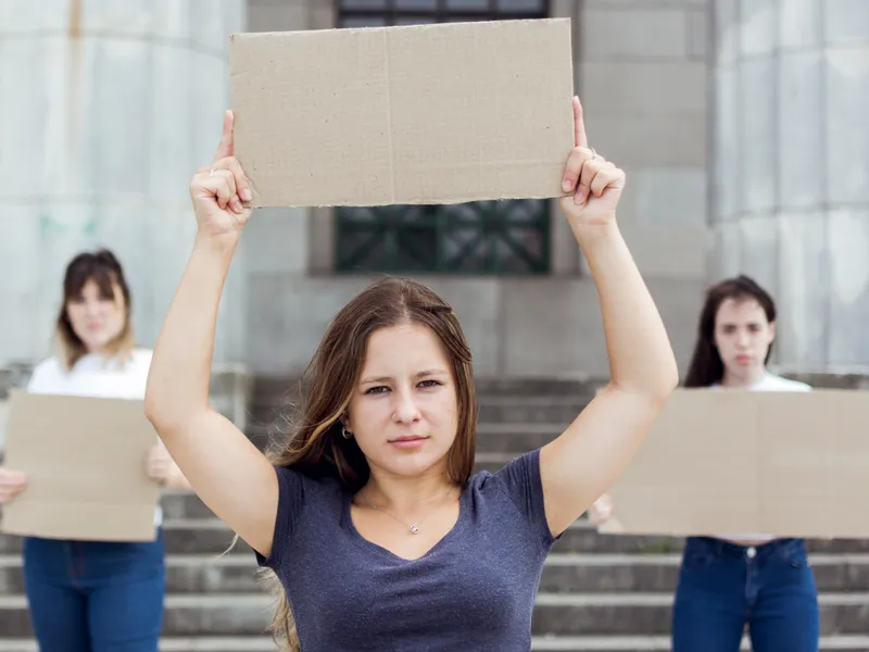Studenții ies în stradă. Proteste naționale față de tăierea fondurilor pentru burse Foto: Freepik (fotografie cu caracter ilustrativ)