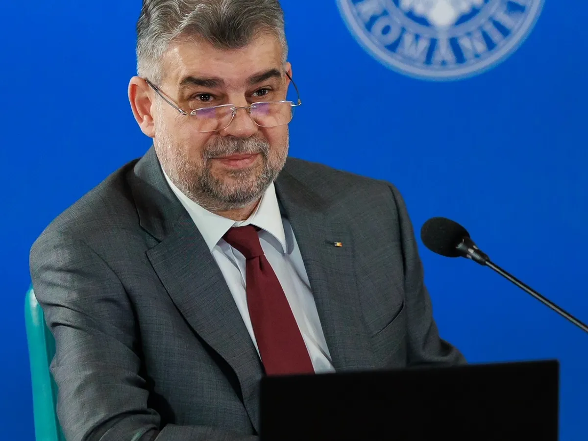 Profesorii vor avea salarii mai mari din 2024. Este Educația o prioritate pentru Guvern? Foto: gov.ro