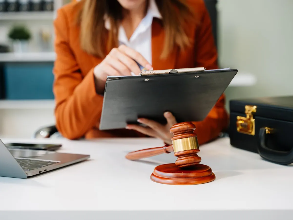 CCR a tăiat pensia specială medie până la 17.000 lei net. Vor exista și magistrați cu pensii de 30.000 de lei