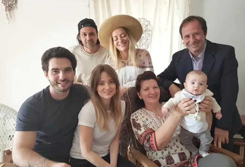 Familia Matache, părinții și sora Deliei Matache - Foto: Arhiva personala