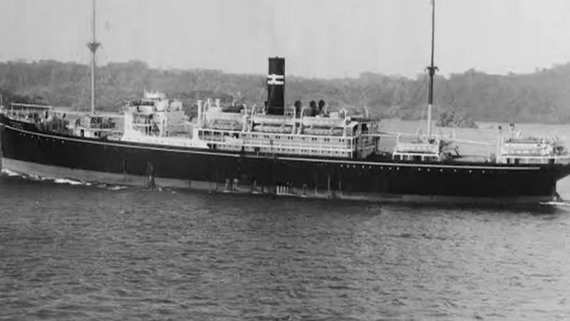Nava japoneză Montevideo Maru. - Foto: Facebook/Anthony Albanese