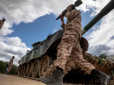 Iran mută tancuri T-72 spre granița de sud ca să împiedice un atac terestru al SUA -  Foto: Profimedia Images (imagine cu  rol ilustrativ)
