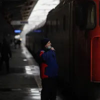 „Record” la CFR: Rapidul București - Craiova a ajuns la destinație în aproape 8 ore. Sunt 209 km! - Foto: Inquam Photos / George Călin
