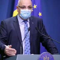 Raed Arafat: Este important ca elevii și profesorii să poarte mască. Școlile trebuie deschise / gov.ro
