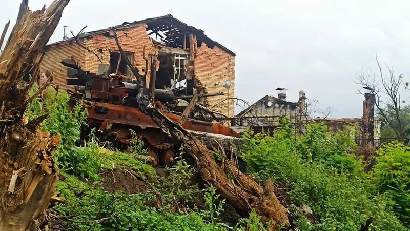 Forțele ucrainene au bombardat nouă posturi de comandă rusești. Un batalion întreg, distrus - FOTO: Twitter/UAWeapons