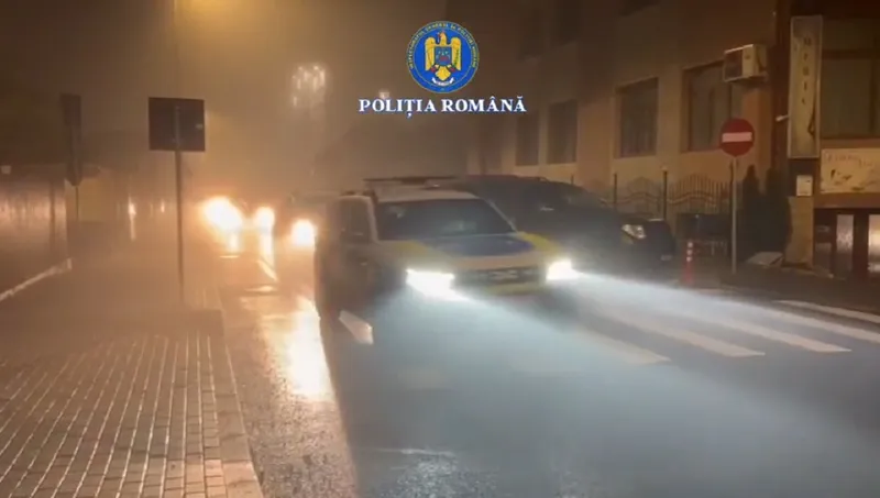 Percheziții - Foto: Poliția Rom&acirc;nă