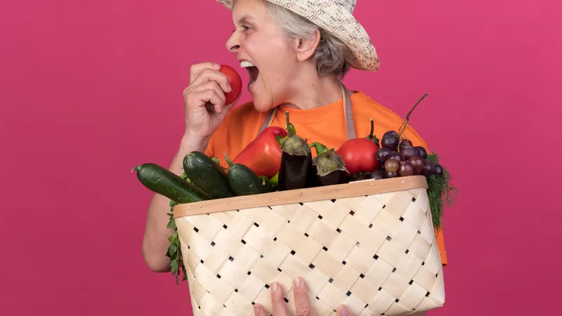 Fructul cu beneficii uimitoare pentru PENSIONARI! Elimină ridurile și îmbunătățește memoria - Foto: Freepik (imagine cu rol ilustrativ)
