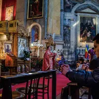 Slujbă creștin-ortodoxă/FOTO: hotnews.ro
