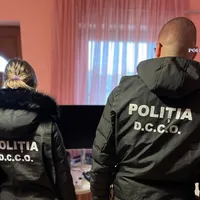 Polițiștii au descins peste hackeri Foto: IGPR - DIICOT