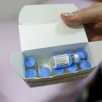 Cei imunizați cu Johnson&Johnson și AstraZeneca trebuie să mai aștepte. FOTO: INQUAM