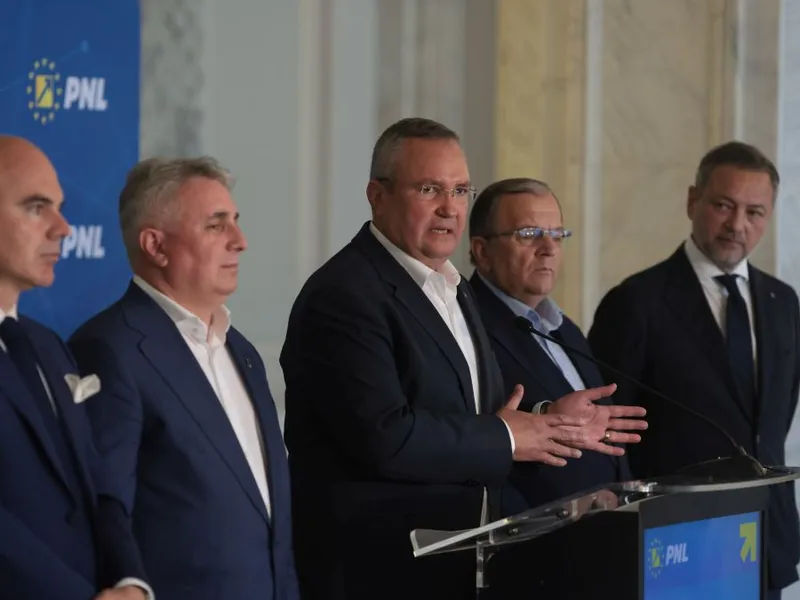 PNL, partidul care a inițiat, de fapt, creșterea pragului de impozitare pentru pensii (P) - Foto: INQUAM PHOTOS/Octav Ganea