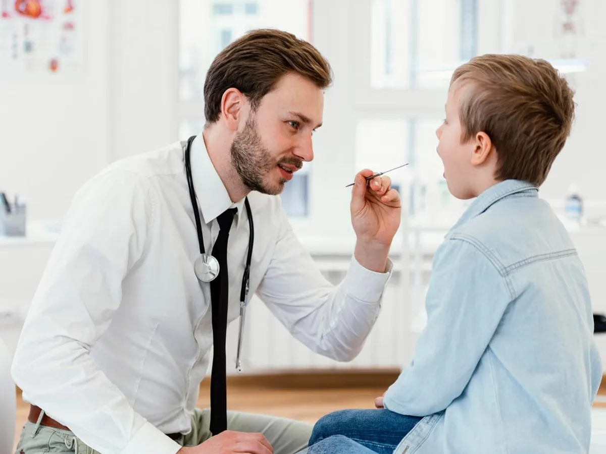 Copilul e alergic la praf, polen, pisici, câini? Ce greșesc părinții și ce trebuie să facă - Foto: Freepik (Imagine cu rol ilustrativ)