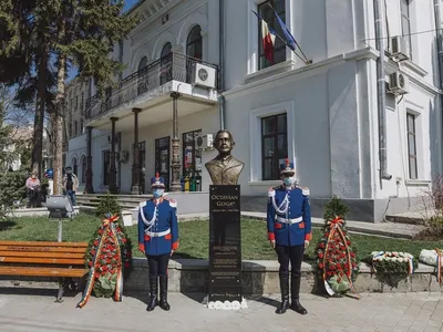 Bustul lui Octavian Goga din Copou Foto: ziaruldeiasi.ro