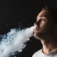 Vrei să te lași de fumat? 5 alimente care, consumate frecvent, te ajută să scapi de pofta de țigară: FOTO - Freepik(imagine cu rol ilustrativ)