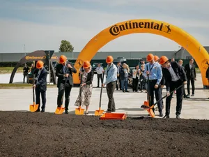 Continental marchează 20 de ani de prezență la Sibiu, cu un nou modul de producție, de 45.000.000 € - Foto: Continental