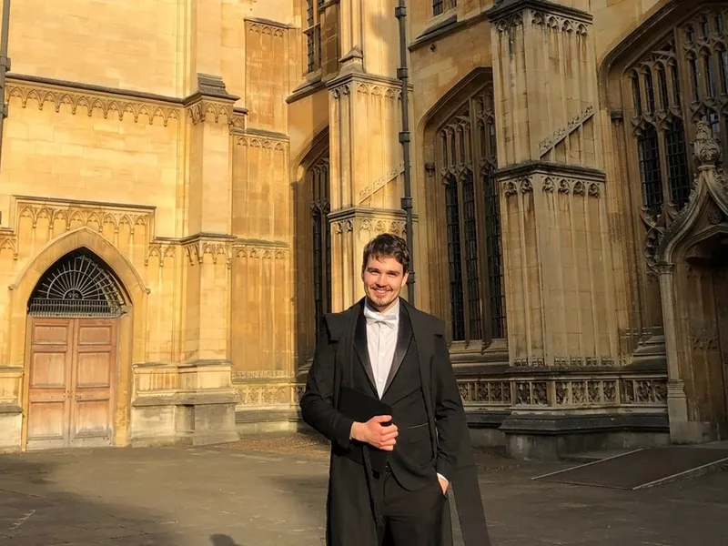 Mihai Alexandru Codreanu, la terminarea studiilor de master de la Universitatea Oxford