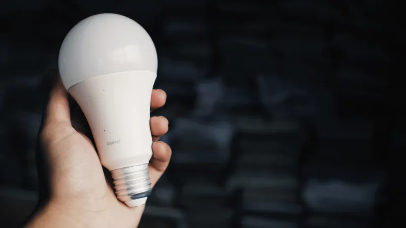 Ce poți plăti 3 milioane de români cu cardurile de energie - Foto: Pexels / Nothing Ahead