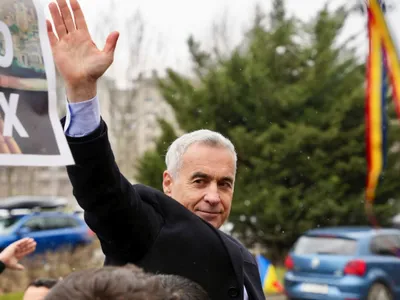 Călin Georgescu, la ieşirea de la aaltă instnţă: Tribunalul Bucureşti - Foto: INQUAM PHOTOS/Cosmin Enache