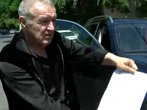 Gigi Becali: 