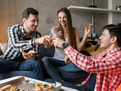 Motivul pentru care te simți rău după unii musafiri. Cu ce să cureți energia negativă din casa ta? - Foto: Freepik (Imagine cu rol ilustrativ)