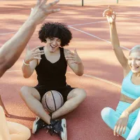 Parlamentarii vor 5 ore de sport pe săptămână. Ar putea să nu găsească profesori care să predea / PEXELS