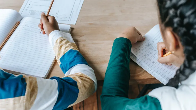 Copii la școală- Foto: PEXELS PHOTOS/Katerina Holmes