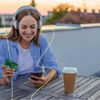 Numărul de clienți care utilizează aplicația de mobile banking a crescut cu 100%. Foto CEC Bank