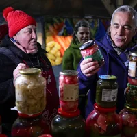 În ce zi decide CCR dacă îl lasă pe Călin Georgescu să candideze. Ce dovezi are împotriva lui? - Foto: Profimedia Images