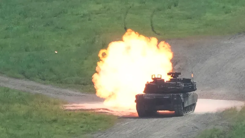 SUA aduc îmbunătățiri de 7.800.000$ tancurilor Abrams. România a comandat deja 54 de bucăți - Foto: Profimedia Images